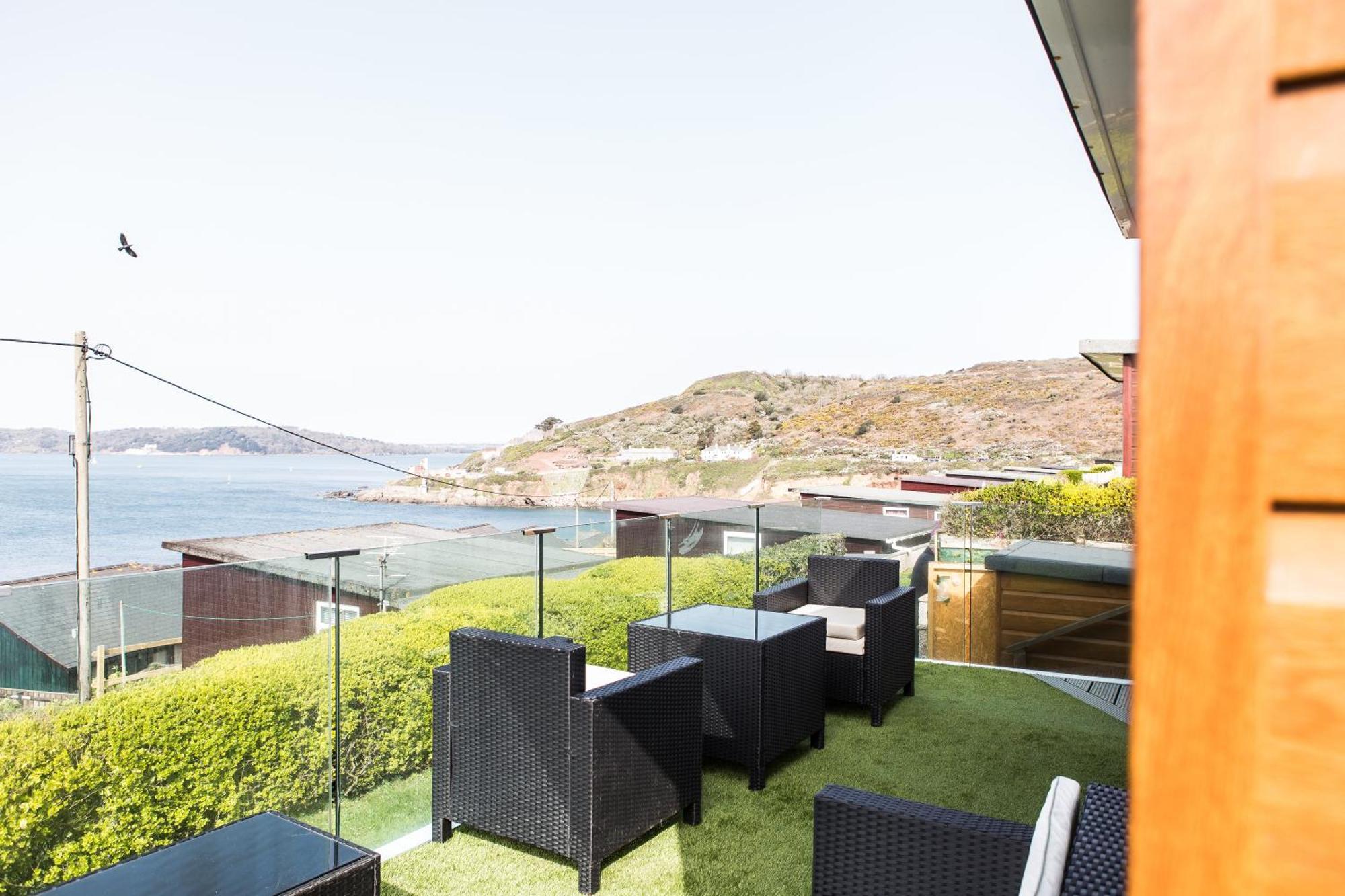 2 Bedroom Chalet With Sea Views Plymouth Buitenkant foto